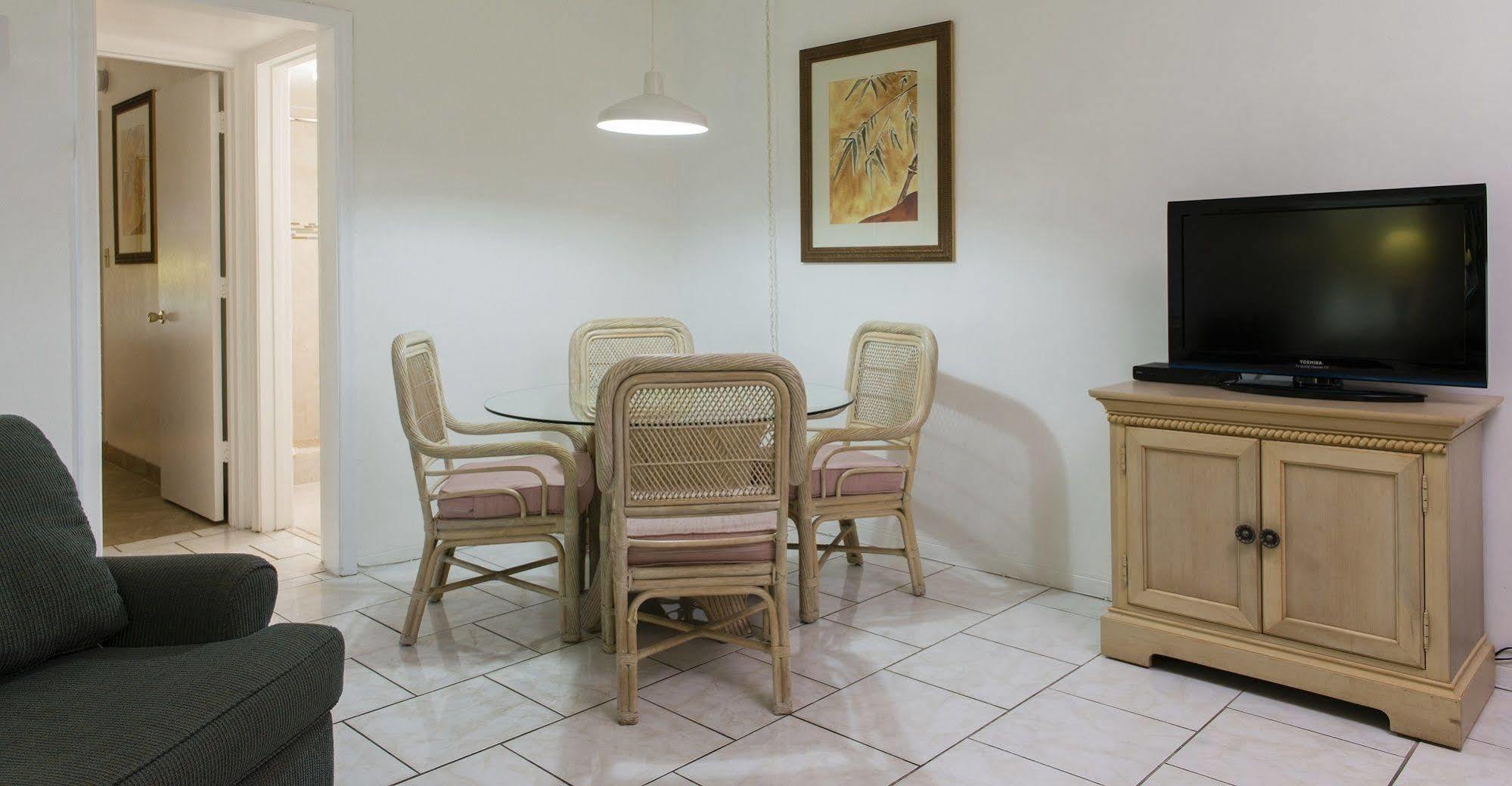 Carriage House Resort Deerfield Beach Bagian luar foto