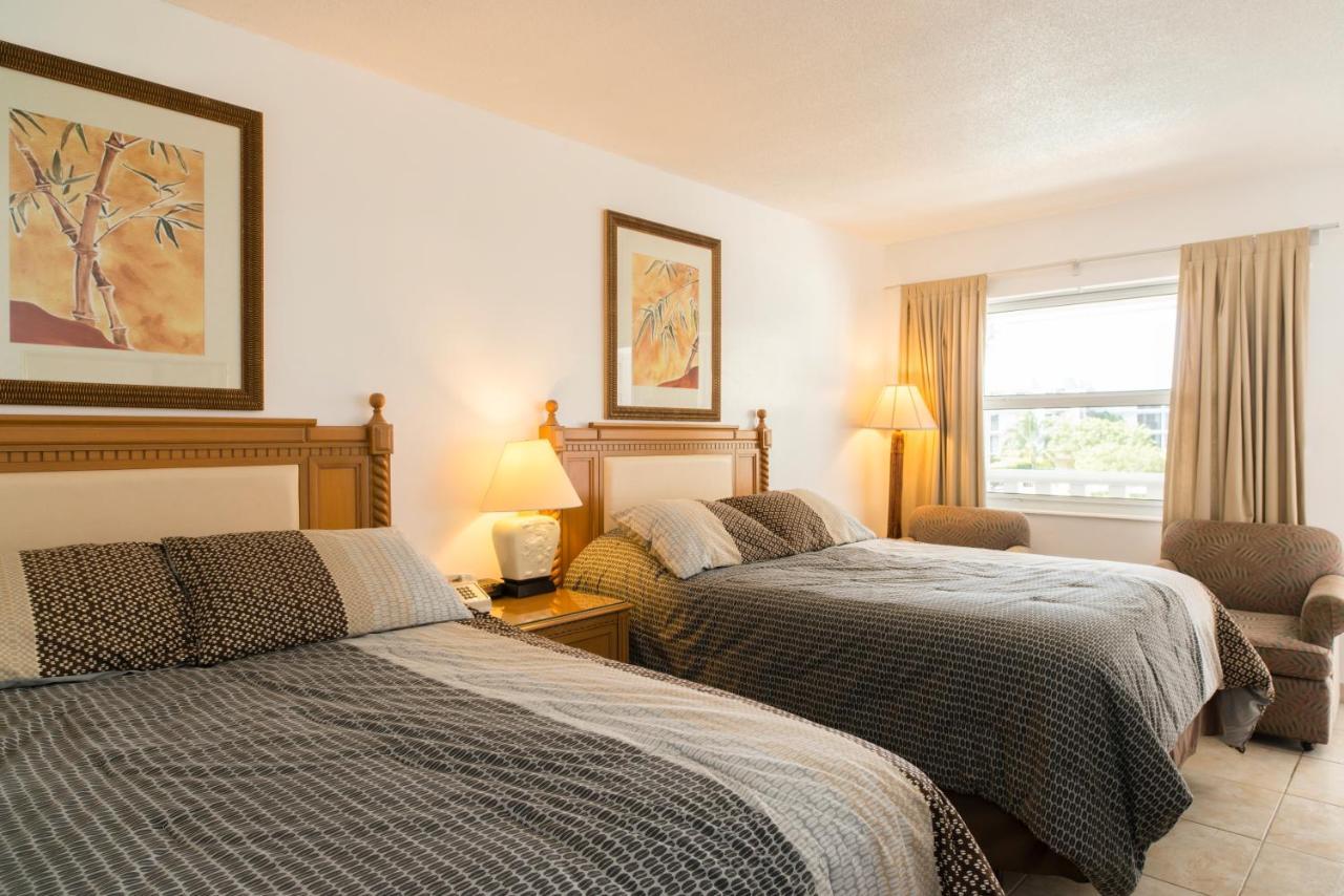 Carriage House Resort Deerfield Beach Bagian luar foto